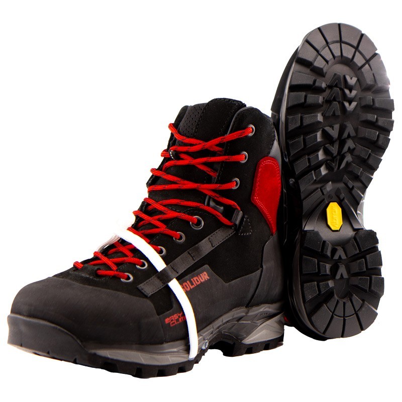TREE CLIMB – Innovativer Kletterschuh für Baumprofis TREE CLIMB – Innovativer Kletterschuh für Baumprofis